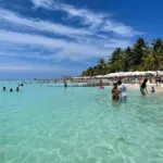 Tour a ISLA MUJERES en Catamaran TODO Incluido 🔥 + CLUB DOLPHIN DISCOVERY - Imagen 14