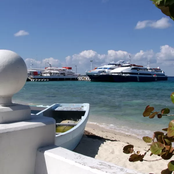 Cielo Cozumel en Catamarán Económico - Image 4